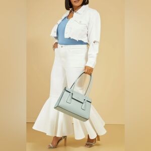 ❤️Ashley Stewart White Bell Bottom Jeans ❤️